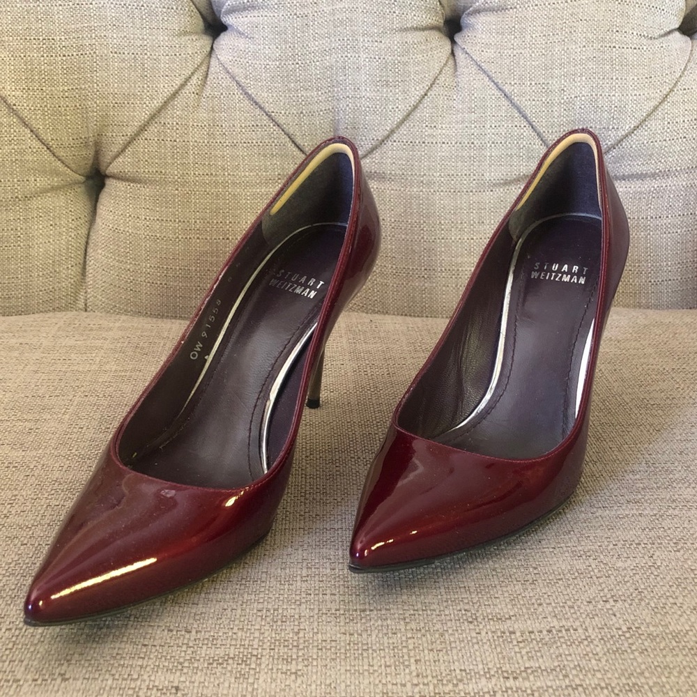 Stuart Weitzman Dagger Patent Leather Pump